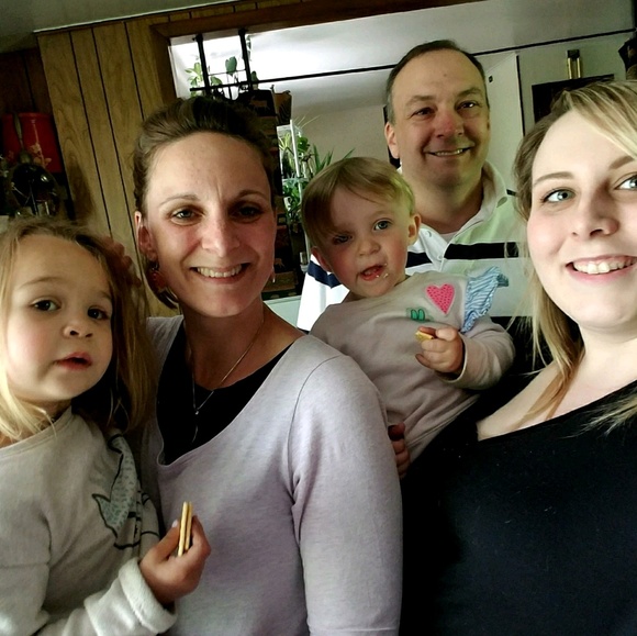 Meet your Posher, Katie - Picture 1 of 1